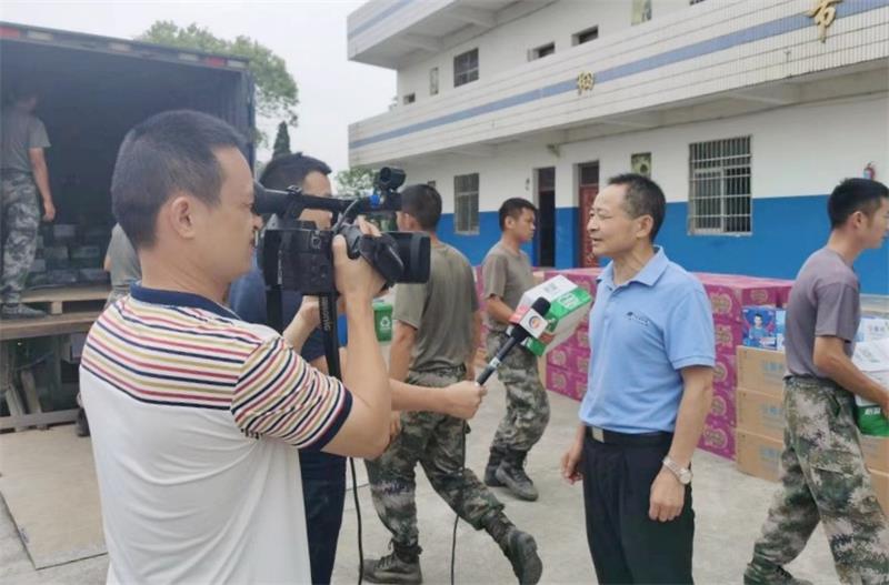 1595036064644164.jpg 區(qū)電視臺采訪.jpg